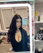 Available immediately for sex with you🍑