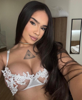 Helena - escort review from Greece